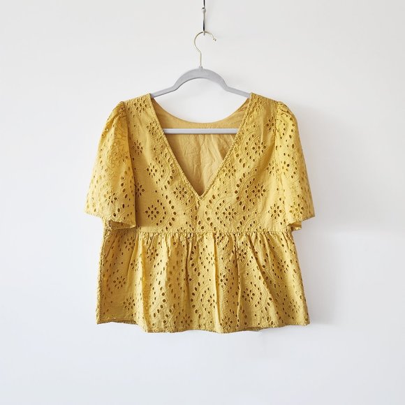 Banana Republic Lemon Yellow Cotton Eyelet Top Size L EUC - Picture 3 of 13